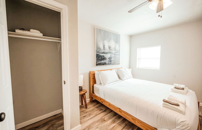 Spacious Cozy 6BR for 14- Lgbtq Friendly 2260 - Photo 22