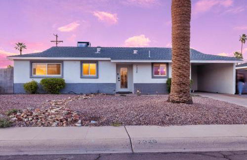 Chic Scottsdale Escape with Pool - Foto 17