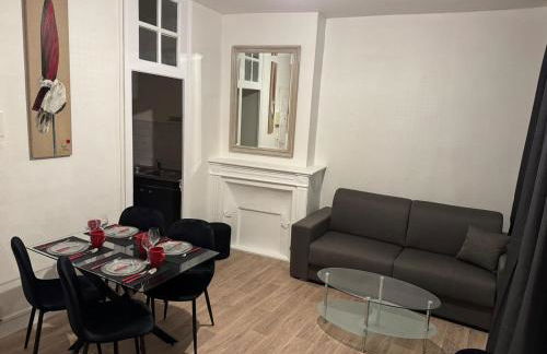 Lovely place in Caen's historic center - Photo 3