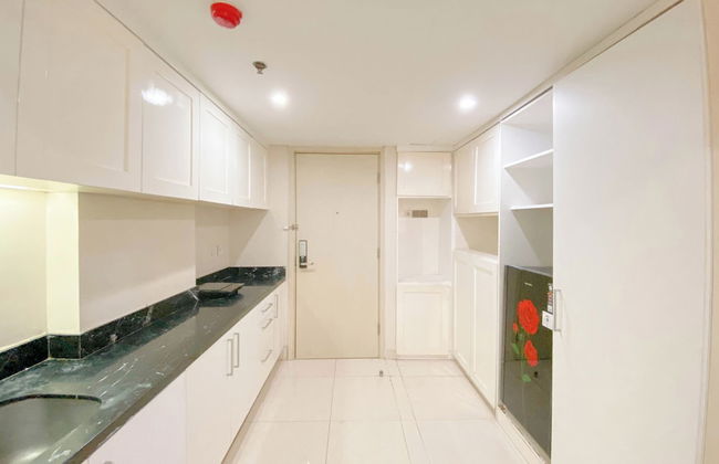 Compact and Nice Combined Unit 1BR Apartment at Warhol (W/R) Residence - Foto 5