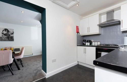 Town centre & all the comforts! - Foto 10