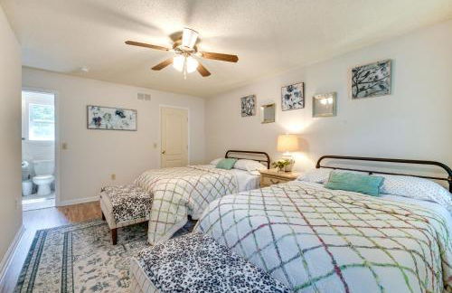 Hot Tub, Game Room and Fire Pit Pocono Summit Home! - Foto 23