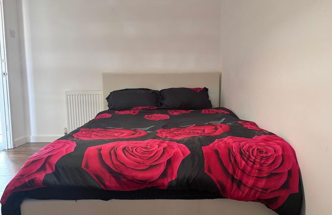 Spacious 2-bed Apartment in Hornchurch - Foto 7