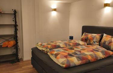 statt HOTEL - Frisch, Frech und Farbenfroh - Helle Souterrainwohnung - Photo 13