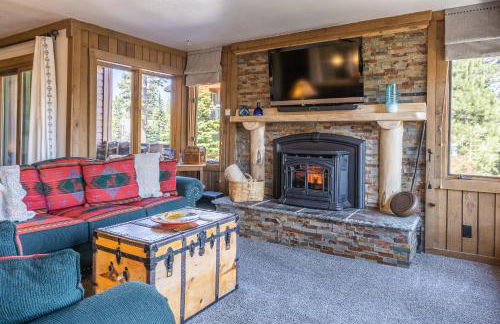 Brand New Listing! 5 minute walk to Canyon Lodge! Newly Updated Two-Bed, Two-Bath, Mountainback #14 - Foto 1