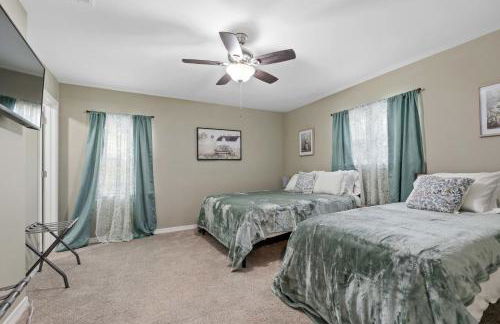 Renovated Home Perfect for Family - Foto 17