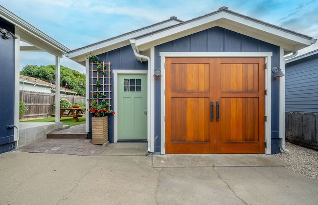 Charming 2 BDR Seaside Cottage 5 Min to Beach! - Foto 43