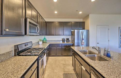 Visalia Home w/ Yard: 4 Mi to Downtown! - Foto 10