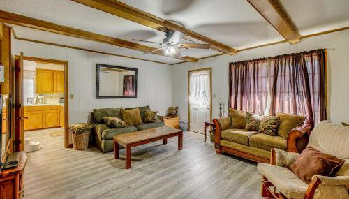 Family Home with Yard - 5 Mi to Jackson State Campus - Foto 3