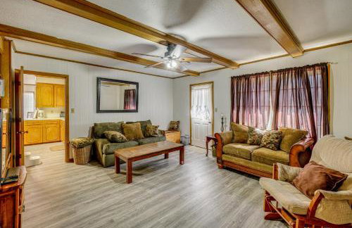 Family Home with Yard - 5 Mi to Jackson State Campus - Foto 3