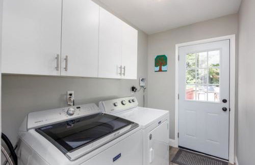 A Shore Thing - Spacious House w Large Deck, BBQ, Linens & Pet Friendly - Foto 27