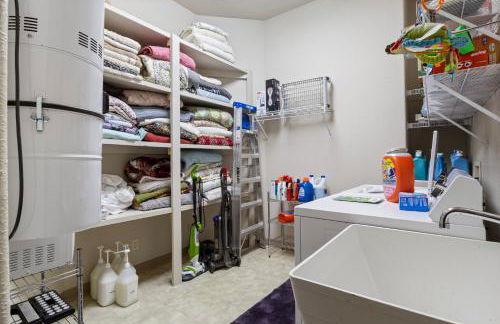 Pet-Friendly Home In The Main Channel w/ Breathtaking Sunsets & Lake Views - Foto 68