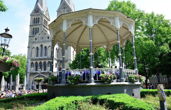 Stylish Villa by the Lake - Foto 56