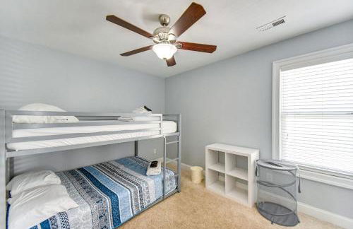 Walk to Public Beach Access Norfolk Family Home - Foto 20