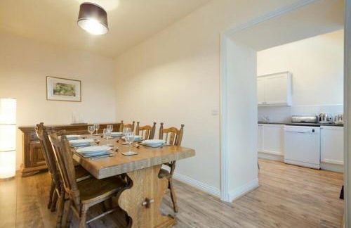 Stewart House - Photo 8