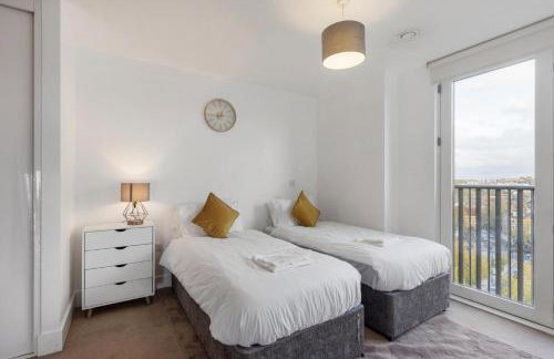 Stylish New-Build 1-Bed Retreat for 4 In The Heart of Brixton, Easy London Access - Foto 12