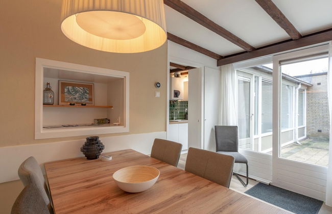 Radiant Bungalow With Patio at Duinland - Foto 39