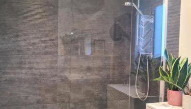 The Snuggery-Hot Tub-Free Parking-Accessible - Foto 4