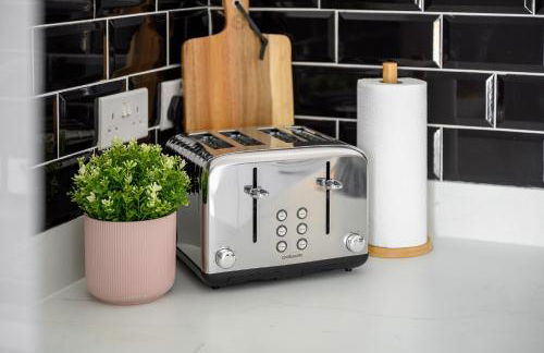 NEW Wincham Brook 3BR Home - Long Stays Welcome - Photo 18