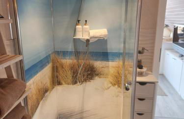 Kleines Apartement mit Dachterrasse und weitem Ausblick - Foto 5