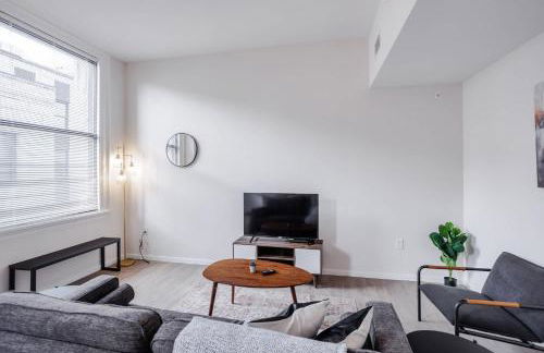 CozySuites at Sky Central - Foto 78