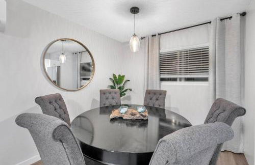 Ultimate Oceanside Retreat | Tower 9 Across from the Beach - Foto 20