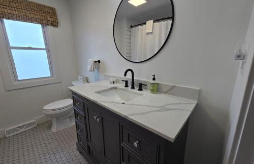 Minutes from it All - Foto 25