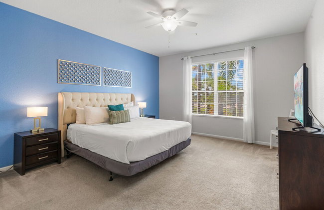 Beautiful LAKEVIEW Deluxe Condo Near Theme Parks - Photo 103