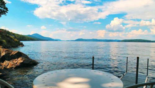 Luxury Lake Memphremagog Loft - 2 Bedrooms Water Views Firepit & Dock near Jay Peak - Foto 2
