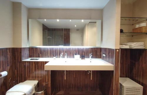 DFLAT Escultor Madrid Apartments - Photo 9