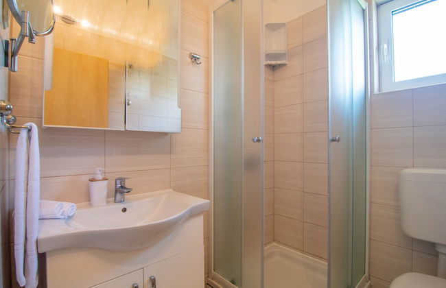 Sunny Apartments - Photo 55