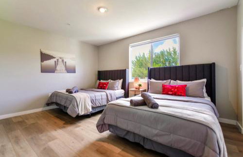 Spacious 3BR Townhouse with Free Parking Included! - Foto 10