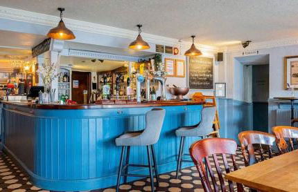 Luxury Cornish Cottage & Modern Cabin with Garden, Central St Agnes - Foto 24