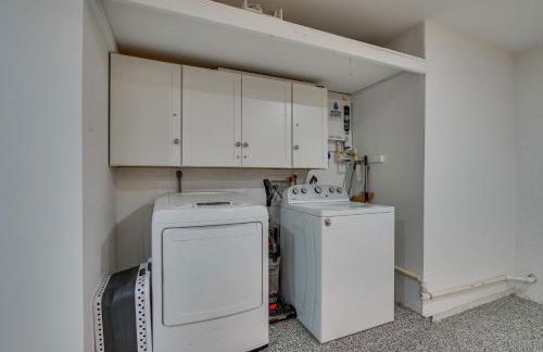 Game Room and Screened Lanai Pine Island Getaway! - Foto 20