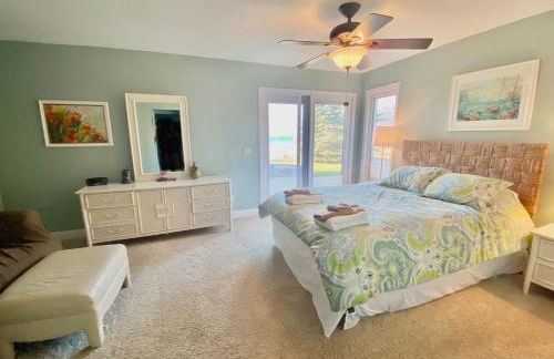 Private Beach Pool Table HUGE views gas grill - Foto 64