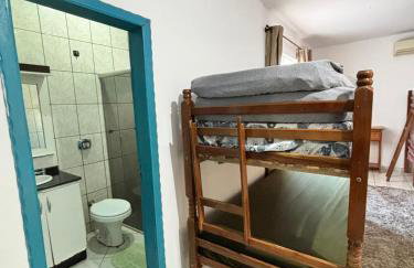 Casa de Veraneio 3 quartos com Ar e mais de 20 camas para grupos e Próximo ao Paraguai - Foto 26