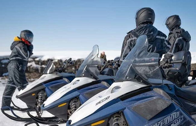 Snowmobile around Lake Mývatn - Photo 4