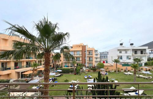 4BR Newly Renovated Retreat Tranquil Coastal Haven - Photo 19