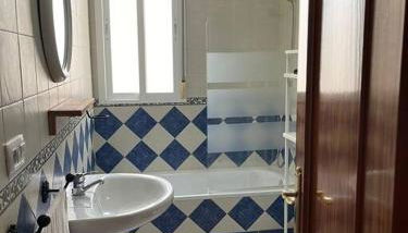 CH Apartamentos Luque - Foto 2