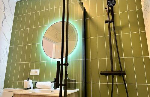 Apartment with Private Rooftop by Easytrip - Foto 8