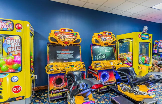 Contemporary 4 Bed 3 Bath Town Home With Upgrades, Private Pool i Close to Disney, Shopping - Foto 15