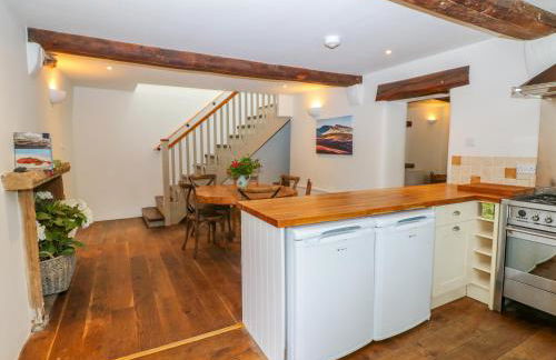 River Cottage Hayfield - Photo 15