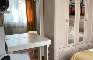APARTAMENTO NIK en casa chalet con parking y jardin - Foto 6