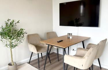 LIVA Stays - Henstedt Ulzburg - Nähe Hamburg & Flughafen - Nähe Bahnhof - Terrasse - Smart-TV - Foto 77