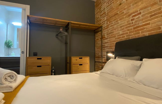 Cosy Urban Oasis 1BD in Poble Sec By Myrentalhost - Photo 3