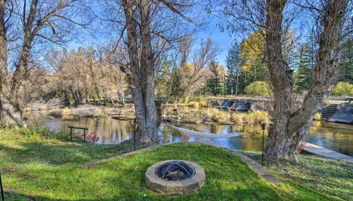 Riverfront Grayling Retreat with Fire Pit and Dock! - Foto 2
