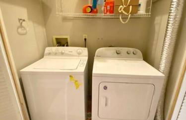 Uncork on Historic Main! - Foto 17