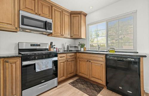 Fun Family Retreat Games, Massage Chair & Yard - Foto 12