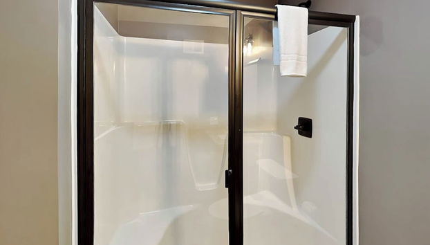 Sawin' Logs by Taylor Made Deep Creek - Foto 3, Servicios del alojamiento