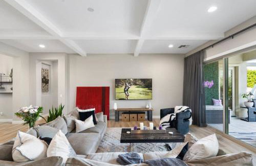 Elegant Phoenix Getaway w Pool and Spa Heating - Foto 4